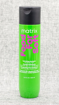 Matrix Food For Soft Detangling Hydrating Conditioner. Infused with avocado oil and hyaluronic acid, replenishes hydration in dry and brittle hair. Infused with avocado oil & hyaluronic acid, replenishes hydration in dry brittle hair, providing 7x more moisture