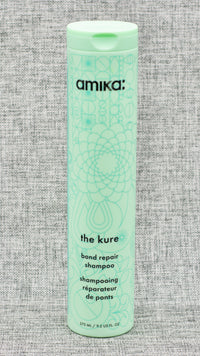 Amika The Kure Bond Repair Shampoo For Damaged Hair is a gentle shampoo that repairs damage + prevents future breakage for your strongest mane yet. a bond repair shampoo that luxuriously lathers and is clinically proven to repair + strengthen damaged strands due to everyday stressors, heat + chemical treatments.