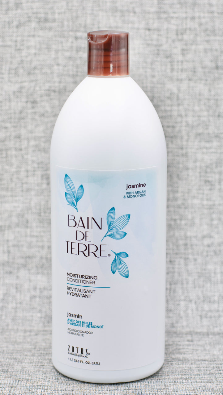 Bain de Terre Moisturizing Conditioner is a lightweight, color-safe conditioner designed to nourish and replenish thirsty locks. It is paraben-free , color-safe, moisturizing conditioner infused with fragrant jasmine extract plus precious argan, monoi oils that lavish hair in soft, sumptuous, silky perfection.