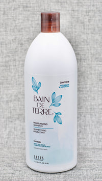 Bain de Terre Jasmine Moisturizing Shampoo is a luxurious, hydrating shampoo with Jasmine Extracts that restore moisture and shine to dry or damaged hair. Leaves hair soft, silky and healthy. Jasmine moisturizing shampoo is ideal for dry or damaged hair.