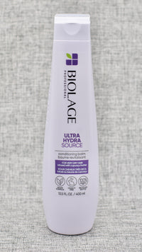 Biolage Ultra Hydra Source Conditioning Balm for very dry hair helps optimize moisture balance, intensely conditioning for healthy looking hair. Conditions to help envelop and smooth dry, thick coarse hair.