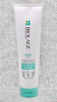 Biolage Scalp Sync Universal Conditioner for all hair types is infused with fermented tea and glycolic acid to nourish the scalp leaving hair shiny & smooth. Compatible with all Scalp Sync Shampoos.