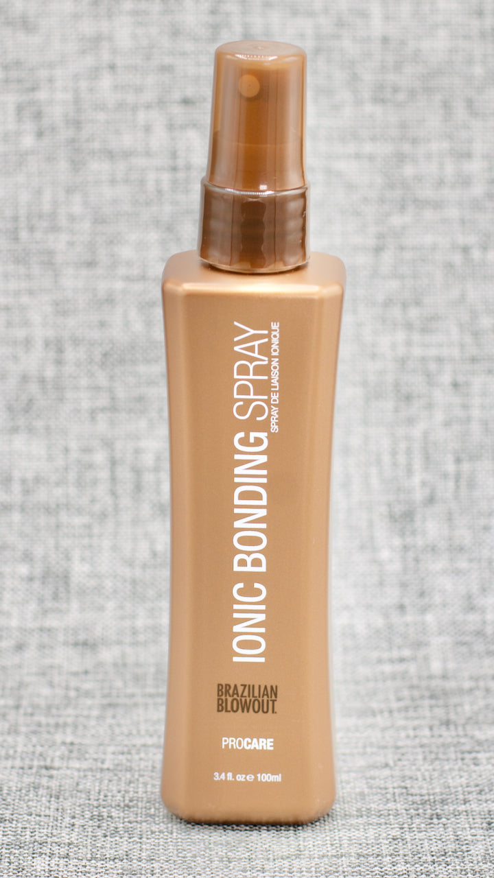 The professional Ionic Bonding Spray is a color-safe, residue-free protective system specially formulated to effectively seal the cuticle, promoting optimum longevity of Brazilian Blowout smoothing treatments for the look and feel of week one results up to week ten.