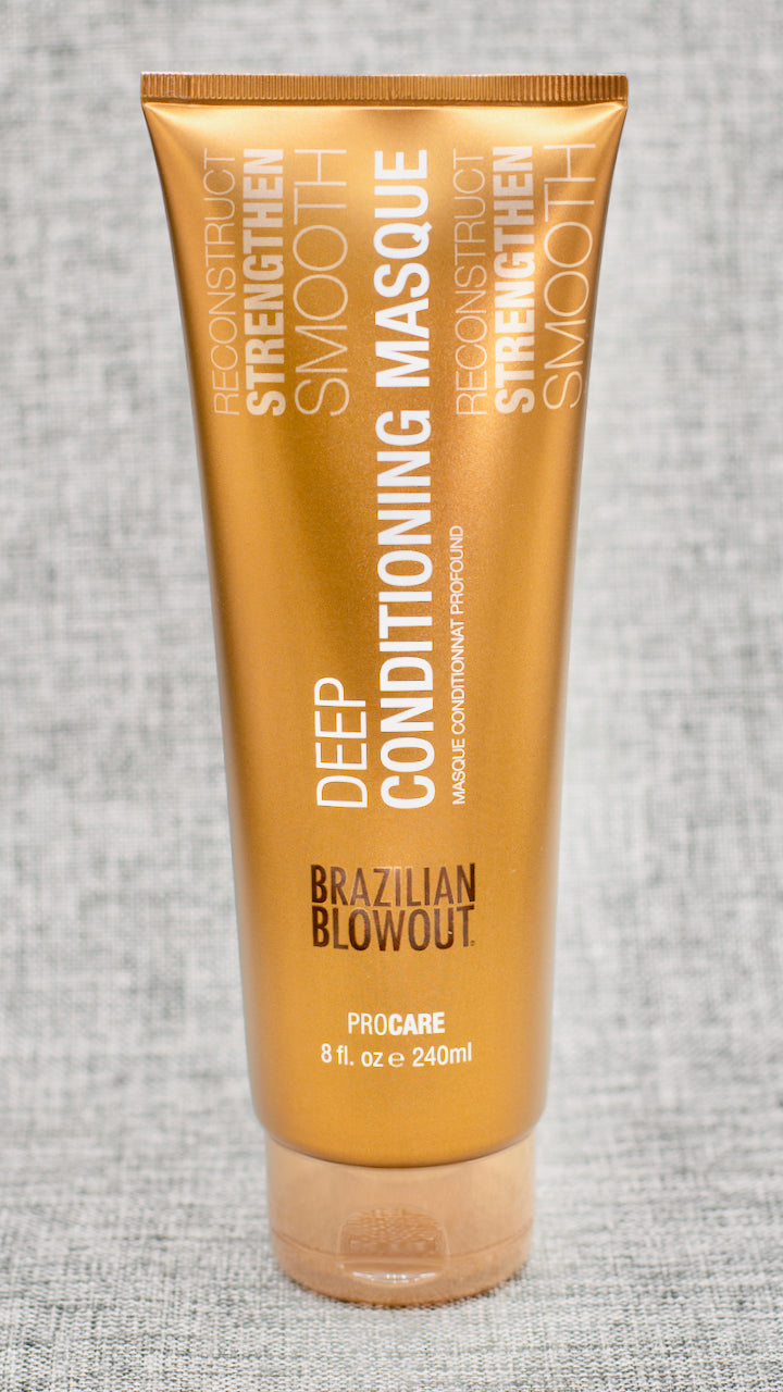 Brazilian Blowout Deep Conditioning Masque is a creamy rich, intense conditioning formula that reconstructs, strengthens and smooths the hair by coating each strand with an exclusive Brazilian Super-Nutrient Complex. This complex repairs and fortifies the hair while eliminating frizz, promoting shine and guaranteeing the longest lasting smoothing result.