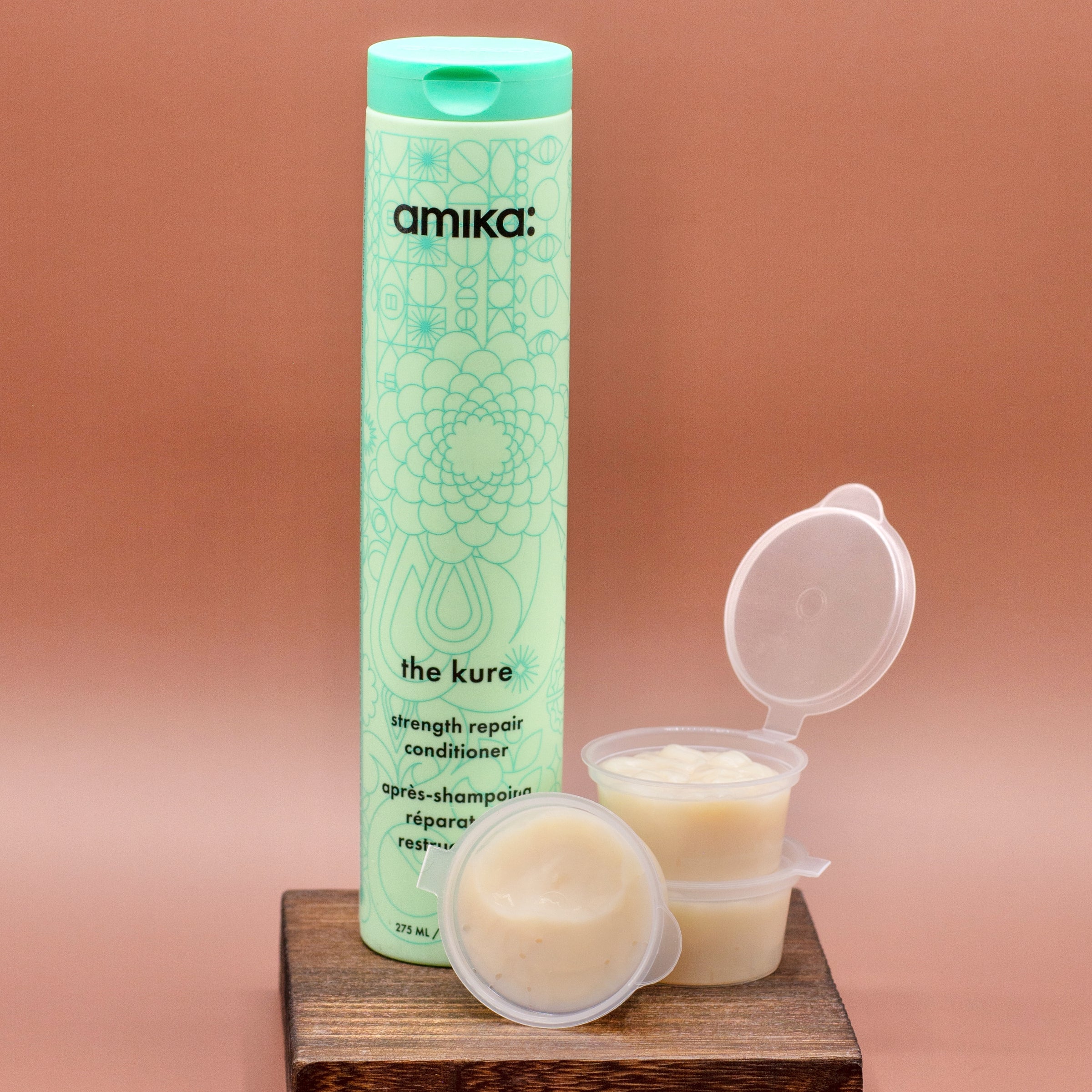 Amika Hair Care Amika The Kure Bond Hair Repair Conditioner