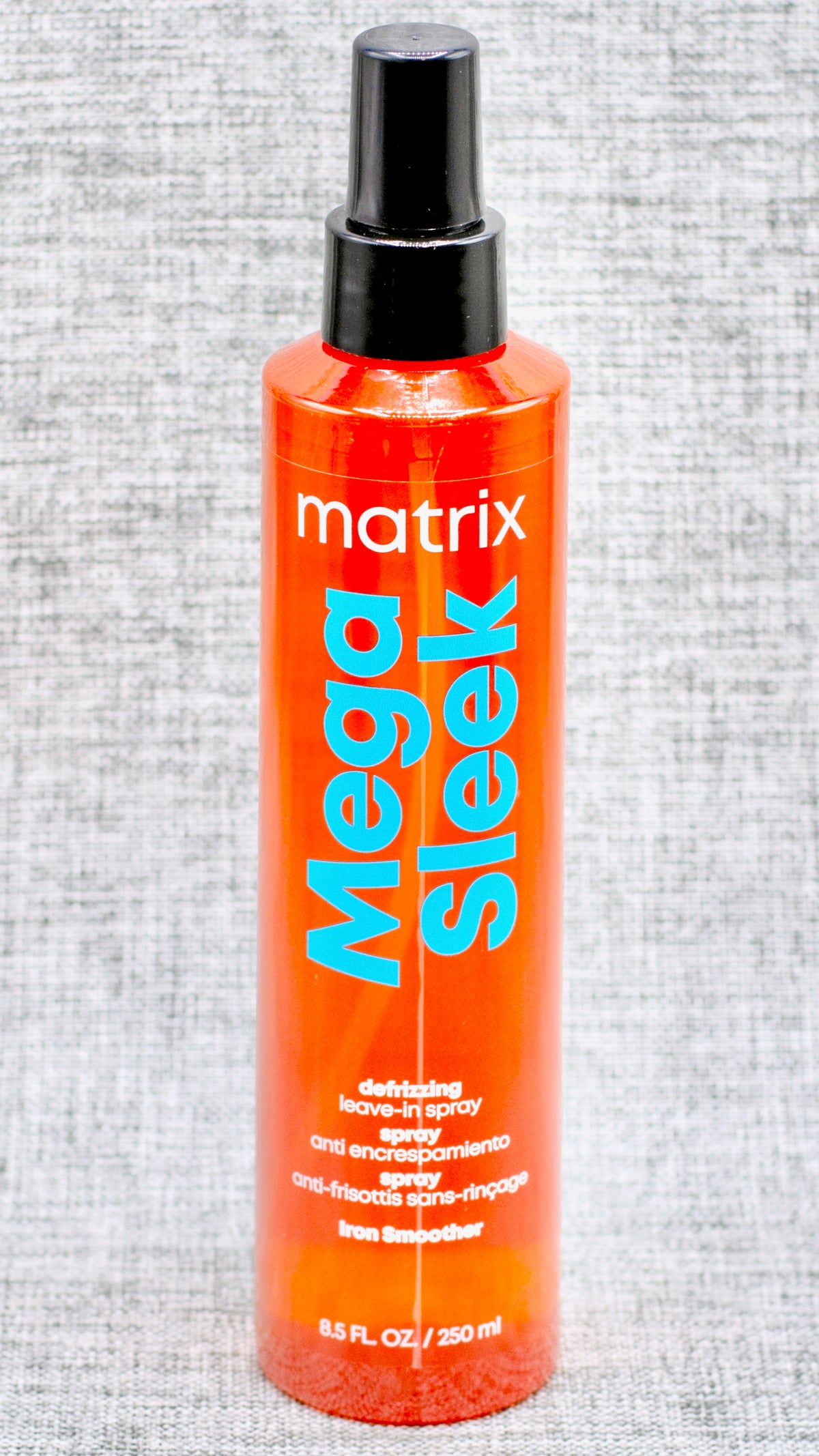 Matrix Styling Matrix Mega Sleek Defrizzing Spray